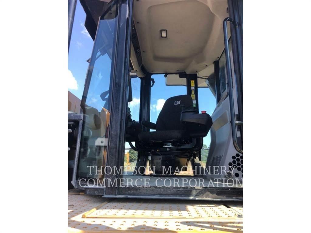 CAT RM400 Asfalto perdirbimo technika