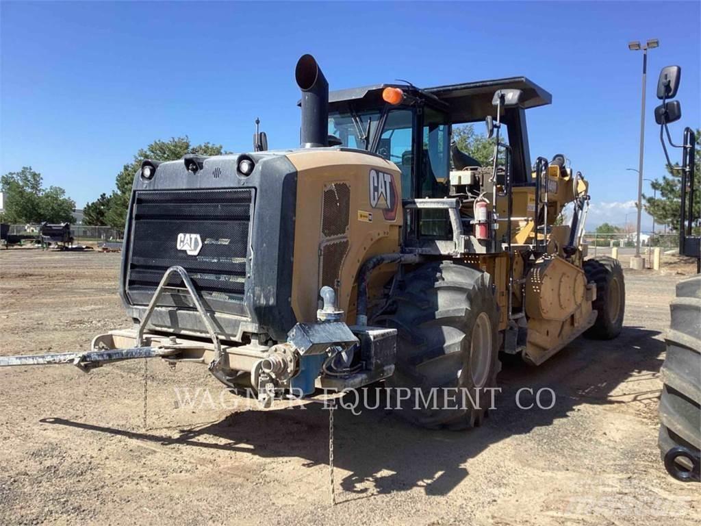 CAT RM400 Asfalto perdirbimo technika
