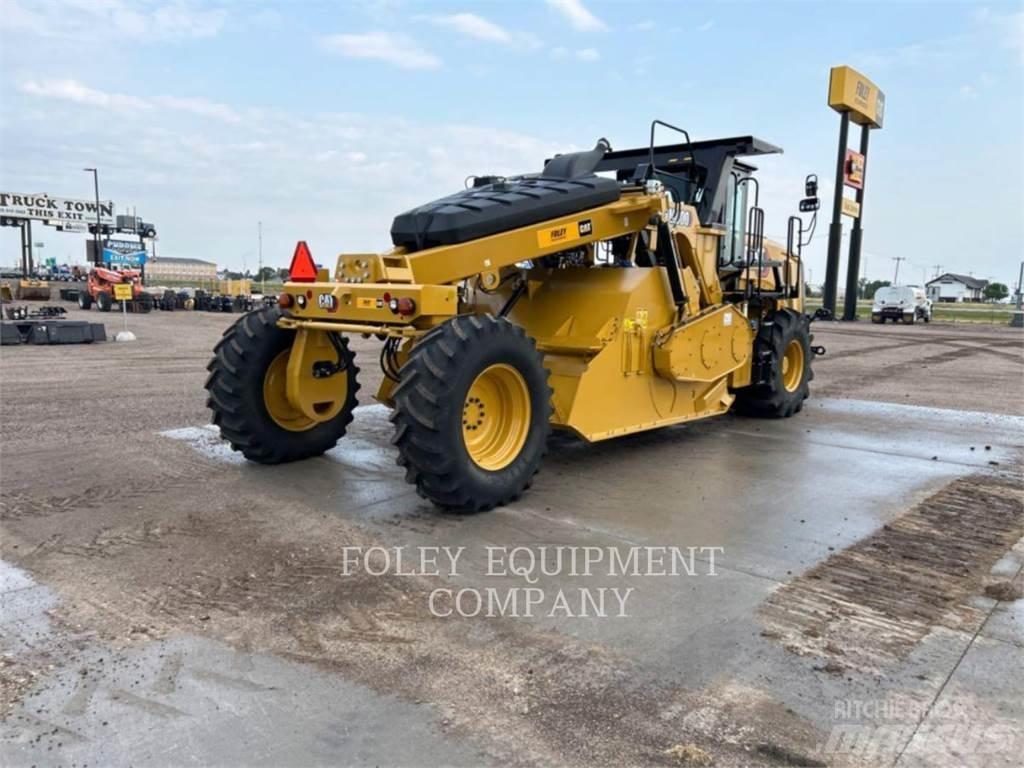 CAT RM400-01 Asfalto klotuvai