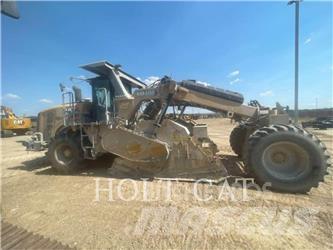 CAT RM400 CAB Asfalto perdirbimo technika