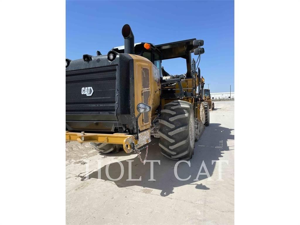 CAT RM400 CAB Asfalto perdirbimo technika