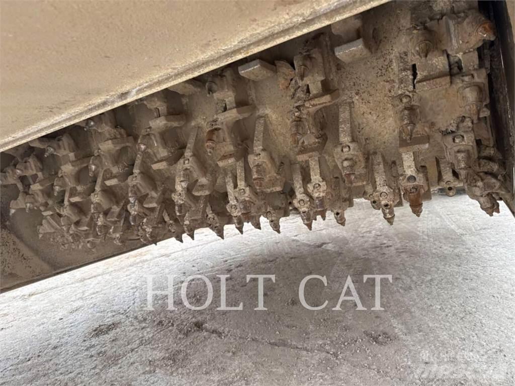 CAT RM400 CAB Asfalto perdirbimo technika