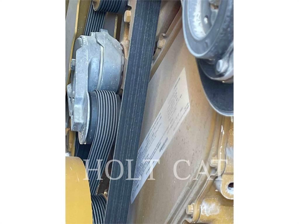 CAT RM400 CAB Asfalto perdirbimo technika