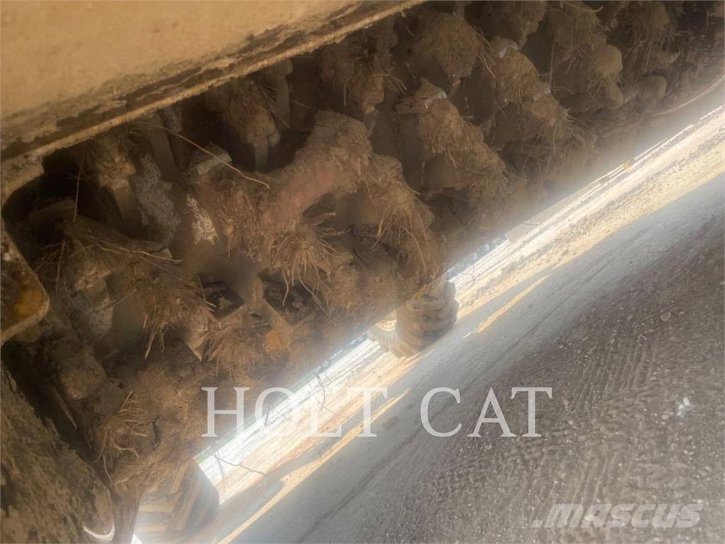 CAT RM400 CAB Asfalto perdirbimo technika