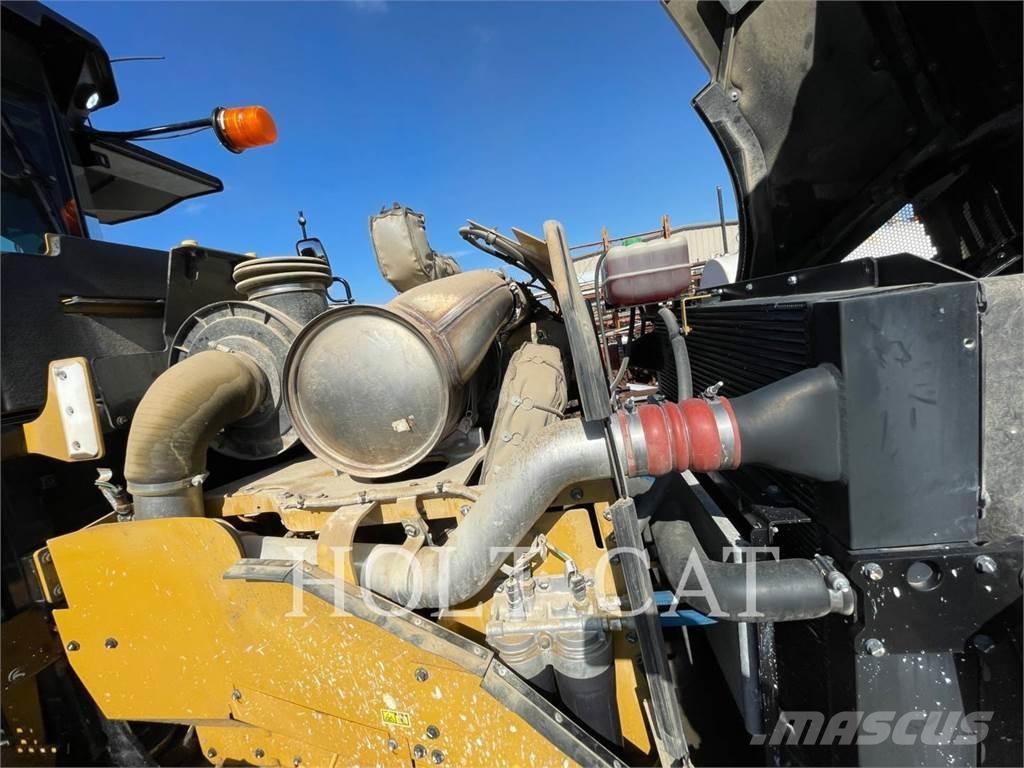 CAT RM400 CAB Asfalto perdirbimo technika