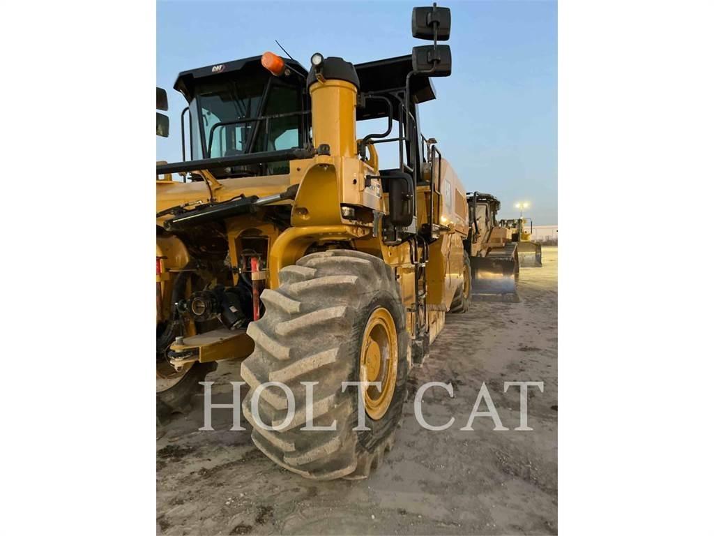 CAT RM800 Asfalto perdirbimo technika
