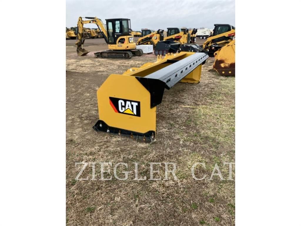 CAT STRAIT SNOW PUSHER Sniego pūstuvai
