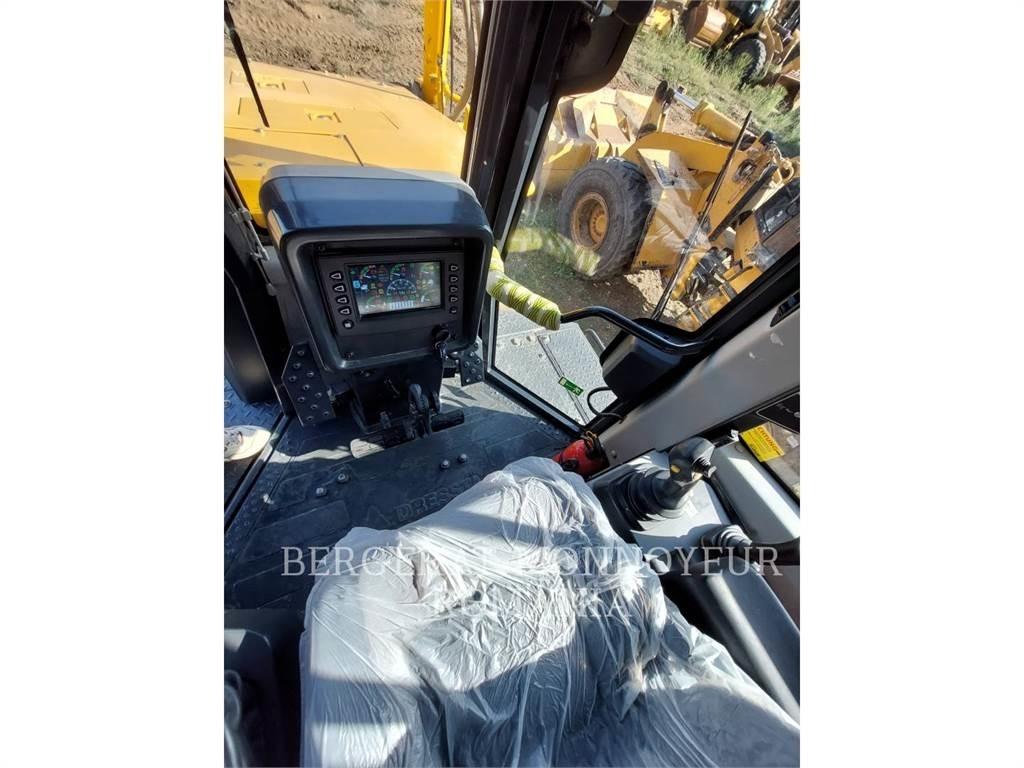 CAT TD-15M Vikšriniai buldozeriai