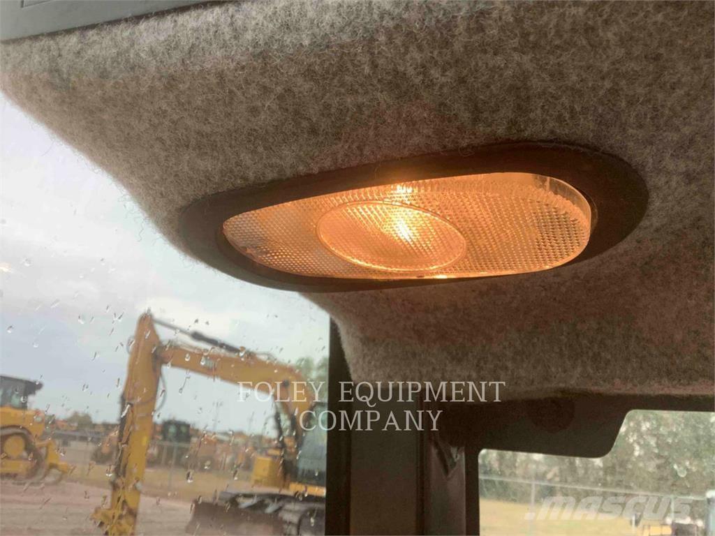 CAT TH255CC Teleskopiniai krautuvai