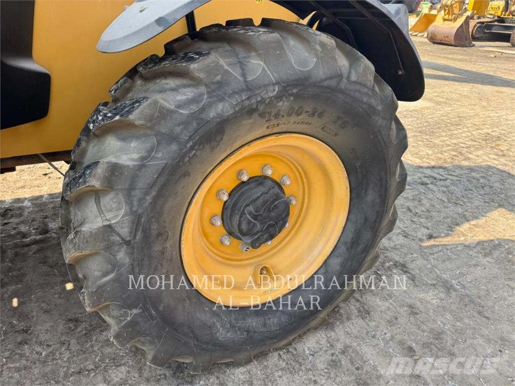 CAT TH417C Teleskopiniai krautuvai