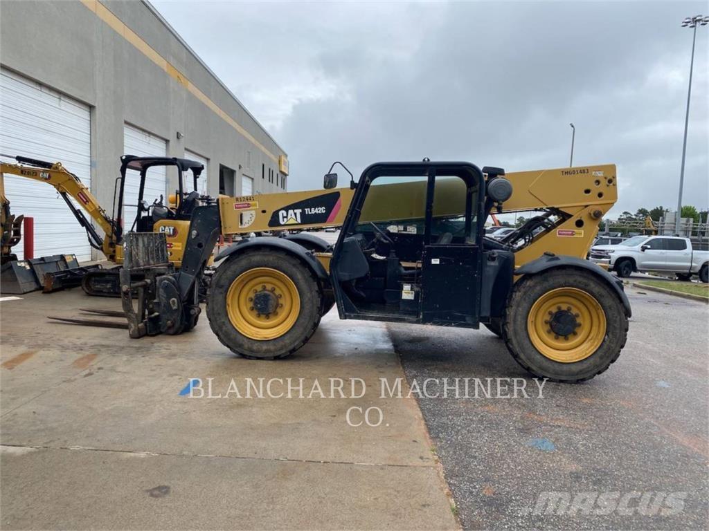 CAT TL 642 C Teleskopiniai krautuvai