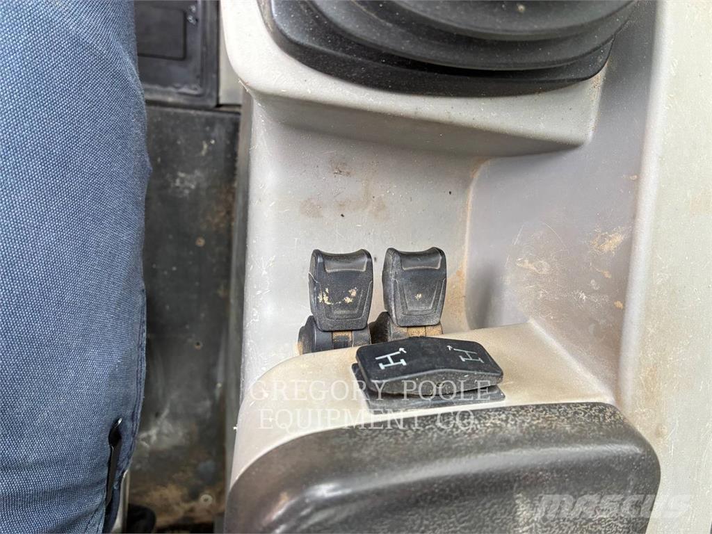 CAT TL1055D Teleskopiniai krautuvai