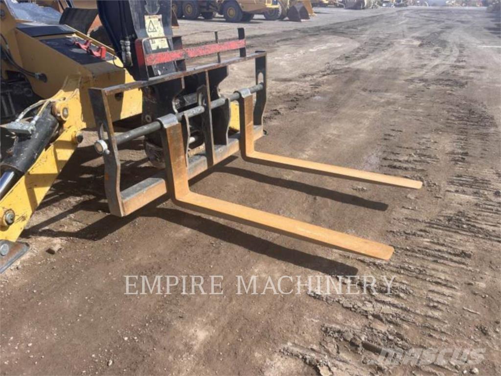 CAT TL1055D Teleskopiniai krautuvai