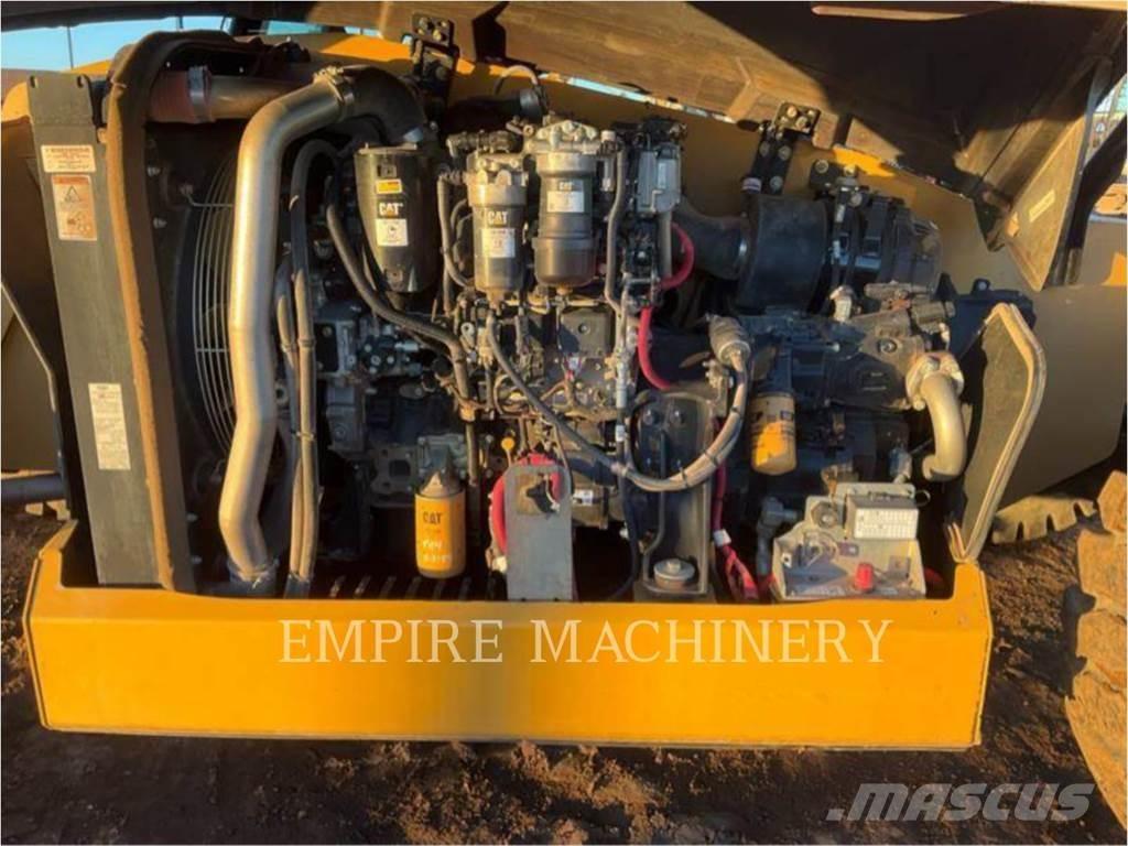 CAT TL1255D Teleskopiniai krautuvai