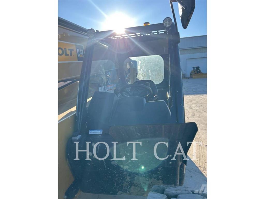 CAT TL943 Teleskopiniai krautuvai