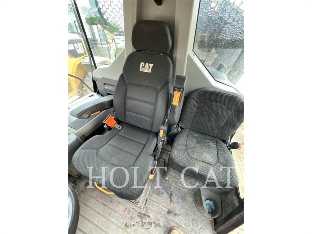 CAT W00 730 Automobilinės cisternos