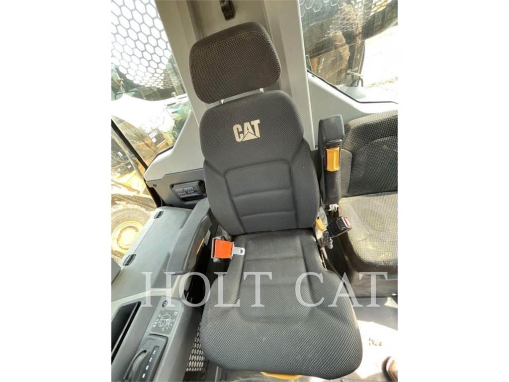 CAT W00 730 Automobilinės cisternos