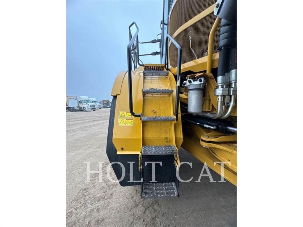 CAT W00 740GC Automobilinės cisternos