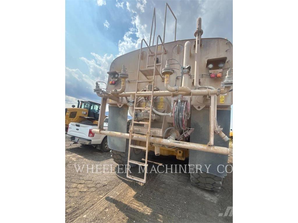 CAT WT 740 GC Automobilinės cisternos