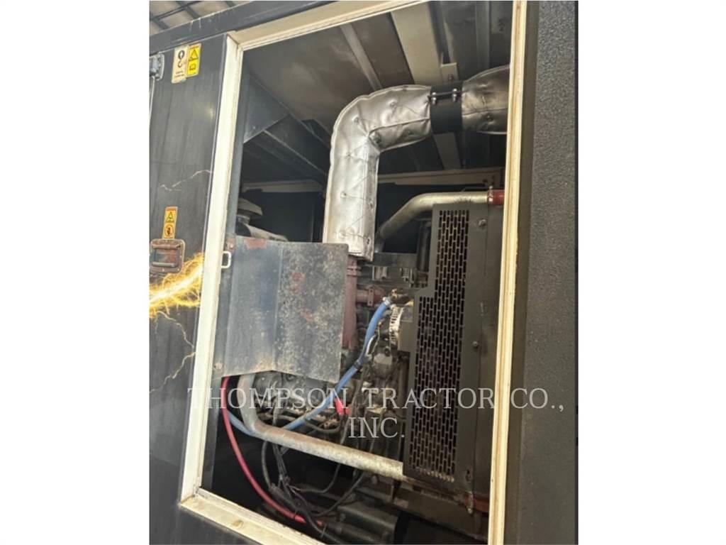 CAT XQ 150 Kiti generatoriai