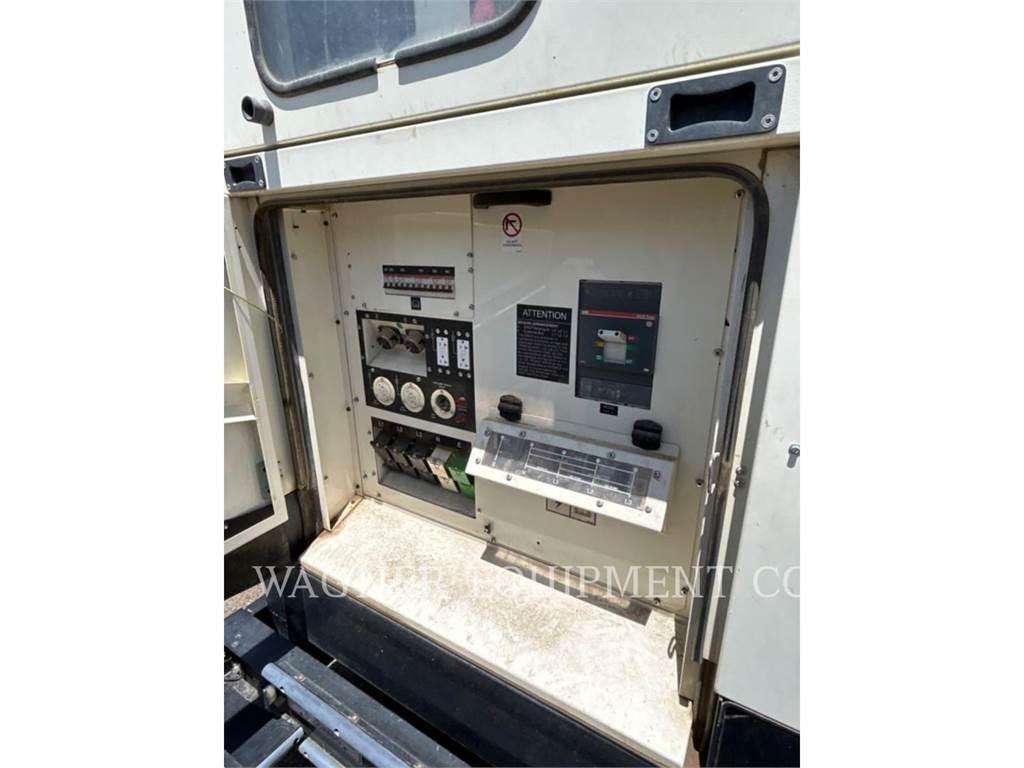 CAT XQ 200 Kiti generatoriai