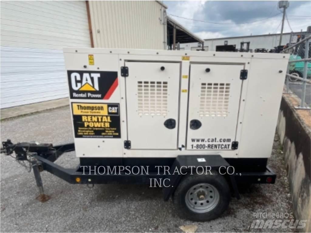 CAT XQ 35 Kiti generatoriai