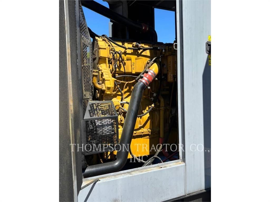 CAT XQ 400 Kiti generatoriai