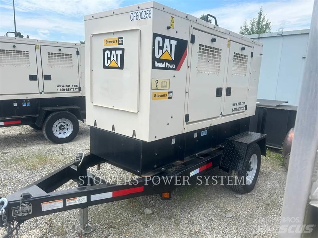 CAT XQ-60 48KW Kiti generatoriai