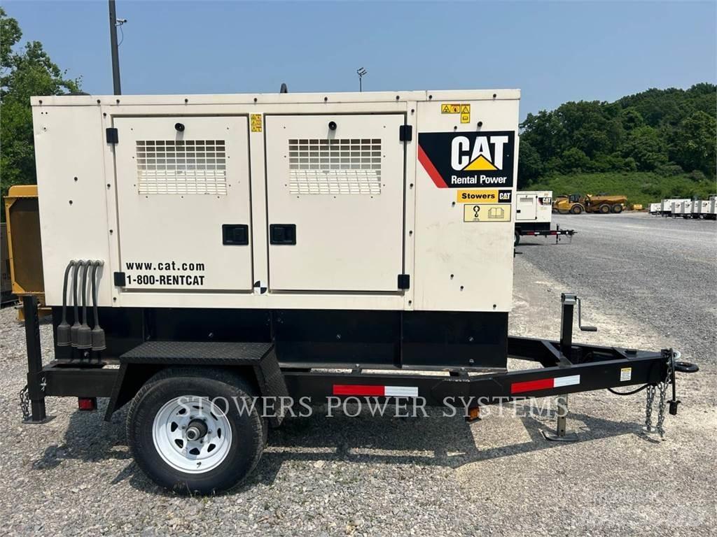 CAT XQ-60 48KW Kiti generatoriai