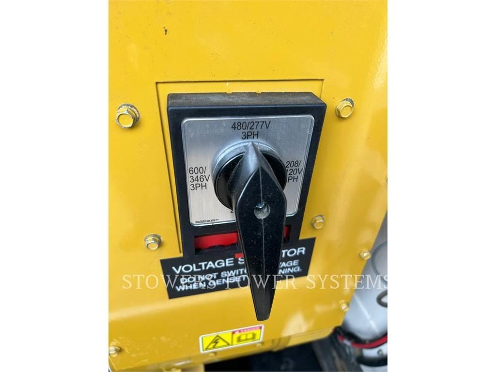 CAT XQ-60 48KW Kiti generatoriai