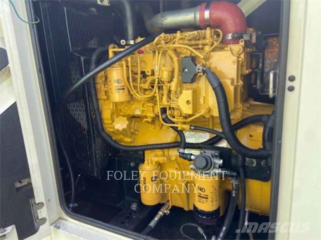 CAT XQ100 Kiti generatoriai