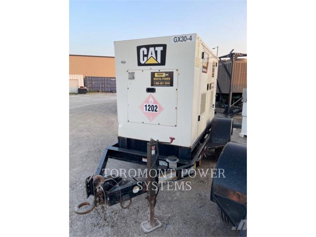 CAT XQ30- 208/480 Kiti generatoriai