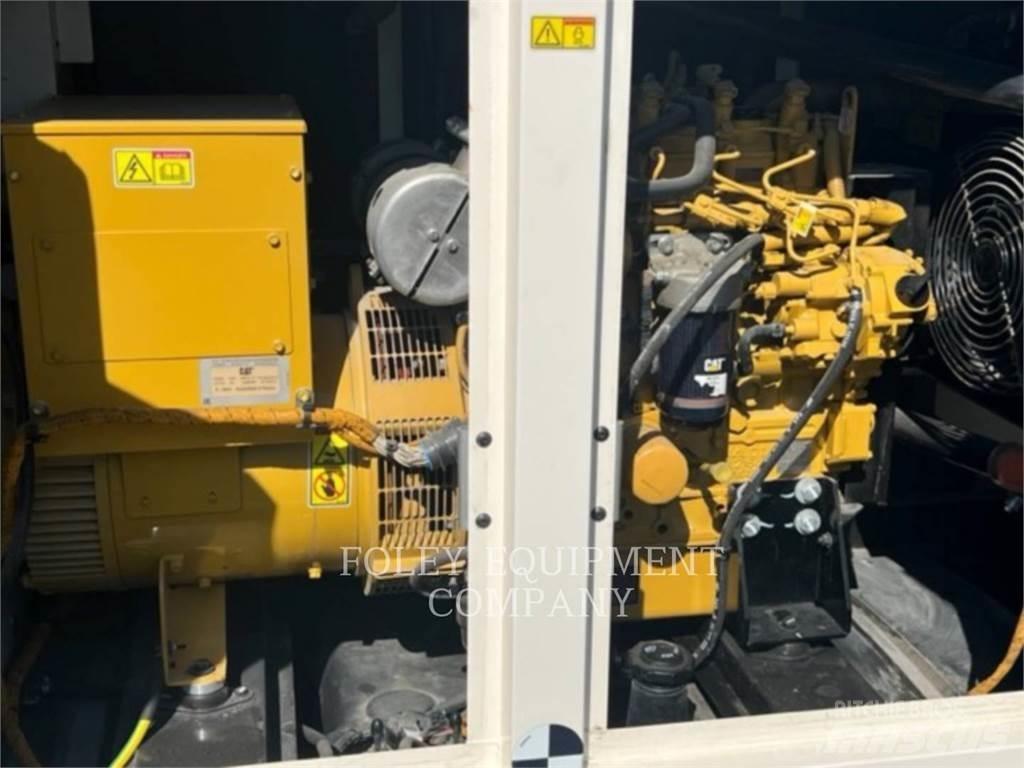 CAT XQ35KVA Kiti generatoriai