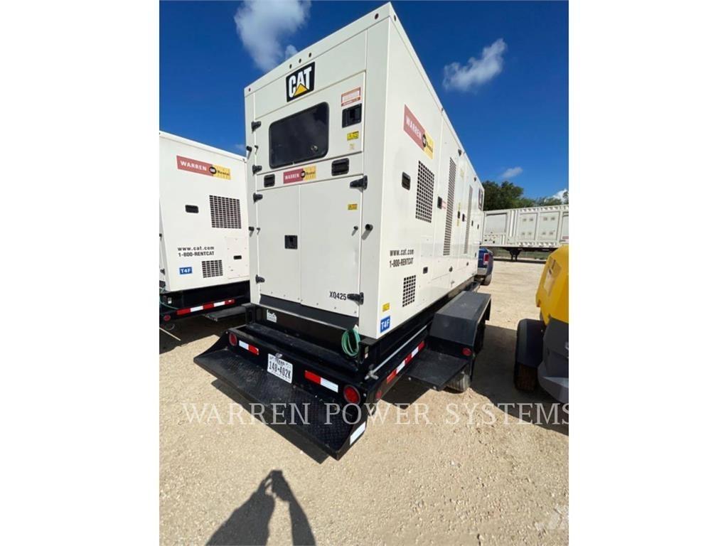 CAT XQ425 T4F Kiti generatoriai