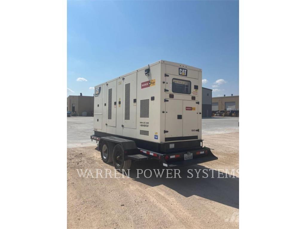 CAT XQ425 T4F Kiti generatoriai