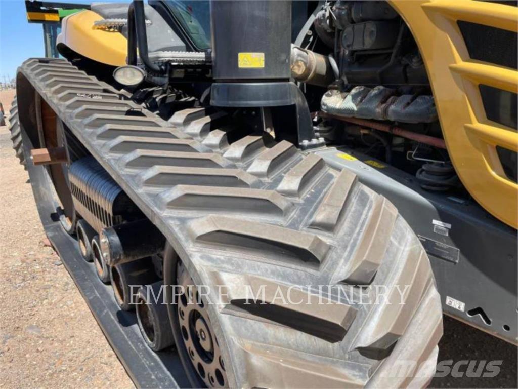 Challenger MT875E Traktoriai