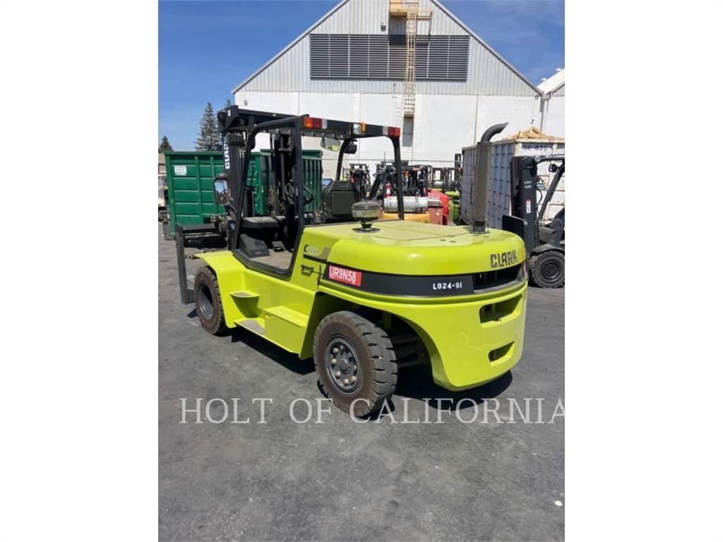 Clark C80D Dyzeliniai krautuvai
