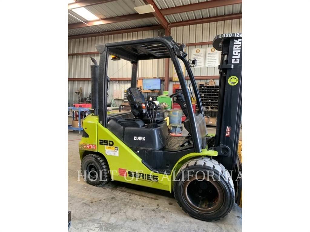 Clark S25D Dyzeliniai krautuvai