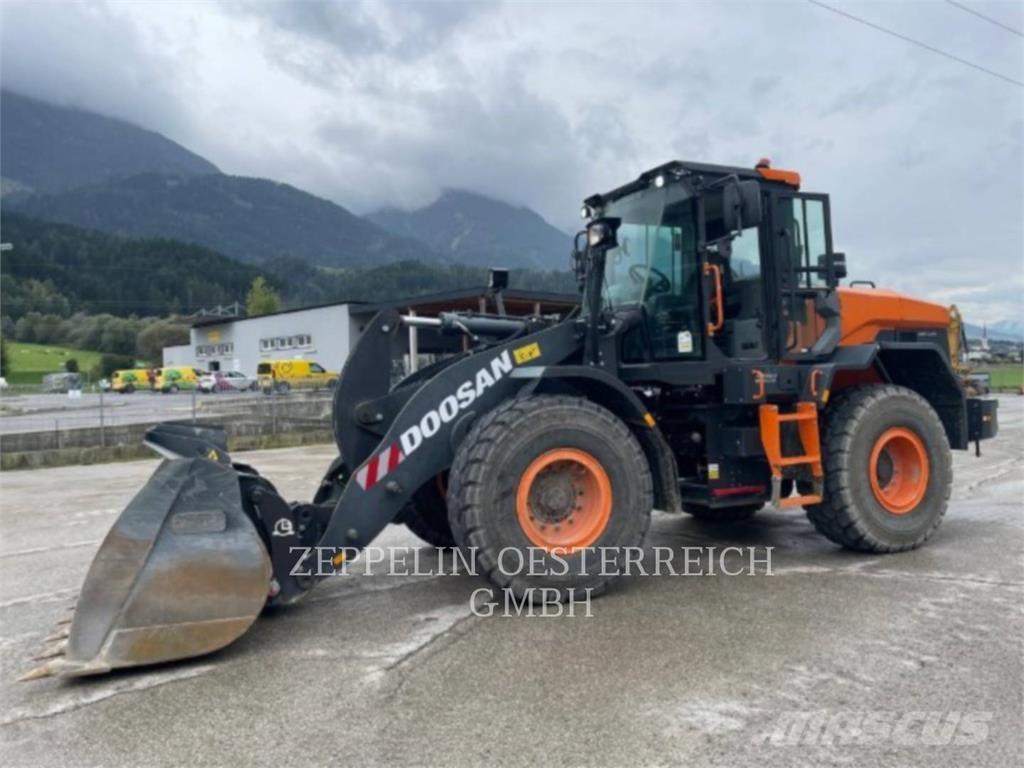 Doosan DL250-7 Naudoti ratiniai krautuvai