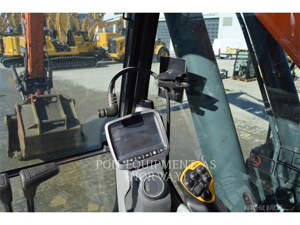Doosan DX235 Vikšriniai ekskavatoriai