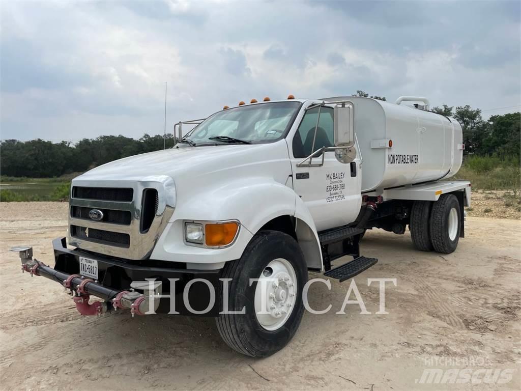 Ford F750 Automobilinės cisternos