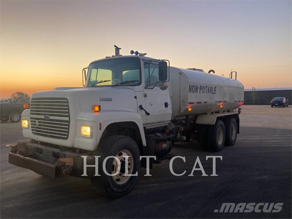 Ford L8000 Automobilinės cisternos