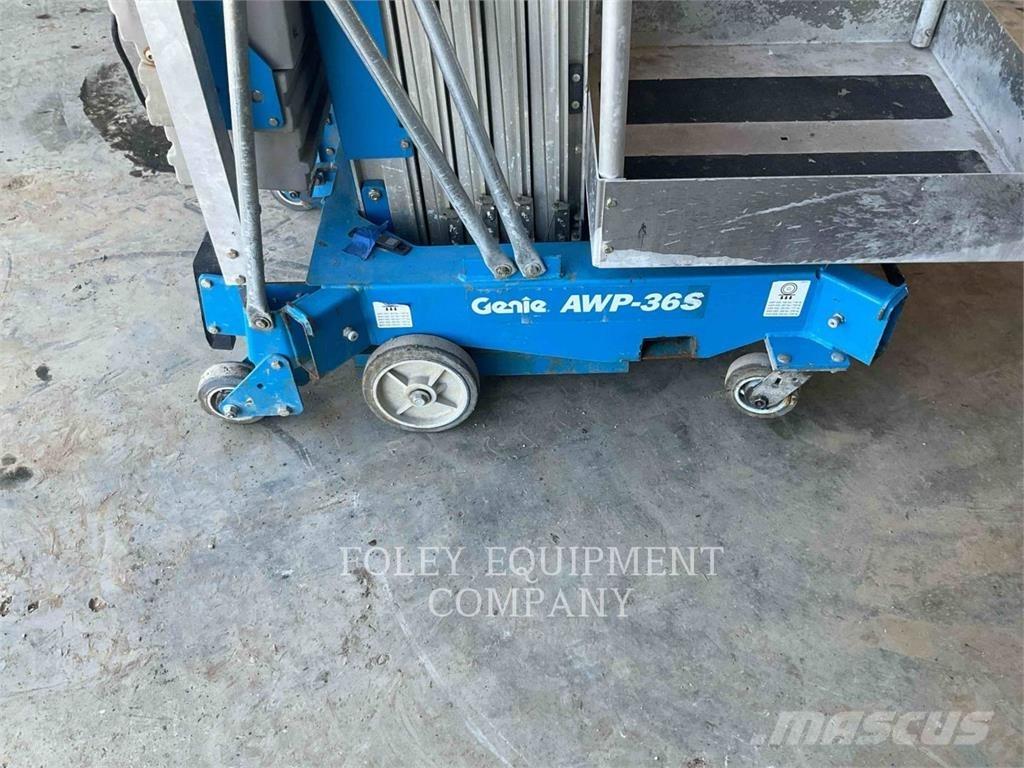 Genie AWP36SDC Žirkliniai keltuvai