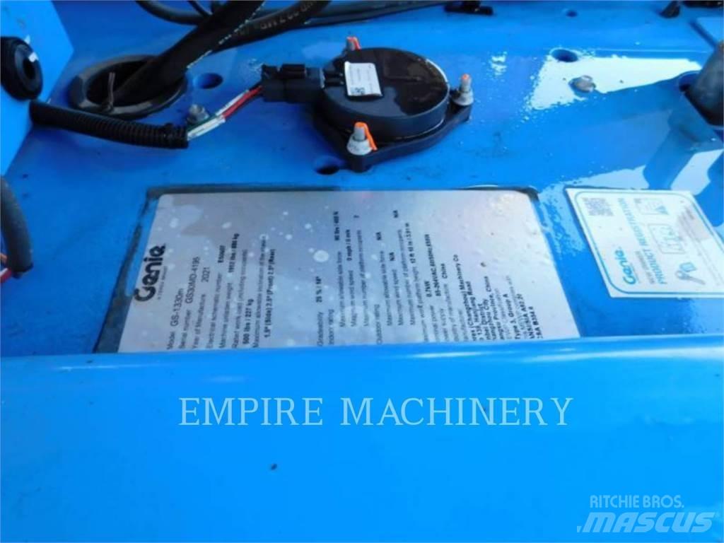 Genie GS1330 Alkūniniai keltuvai