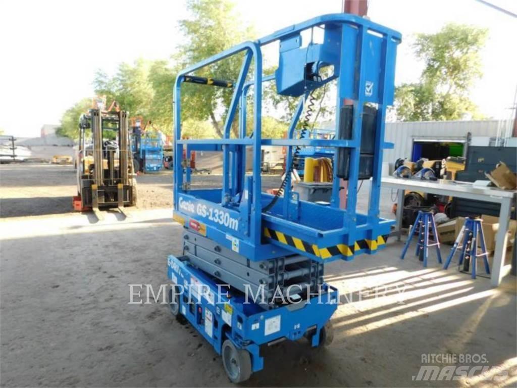 Genie GS1330 Alkūniniai keltuvai