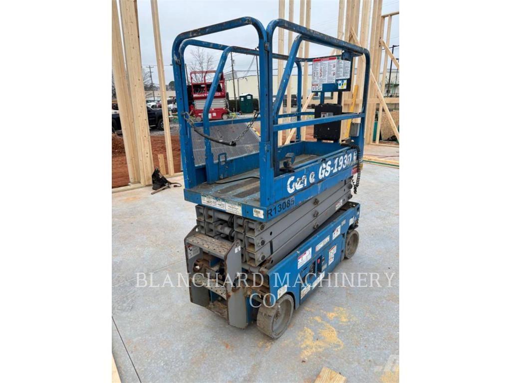 Genie GS1930 Žirkliniai keltuvai