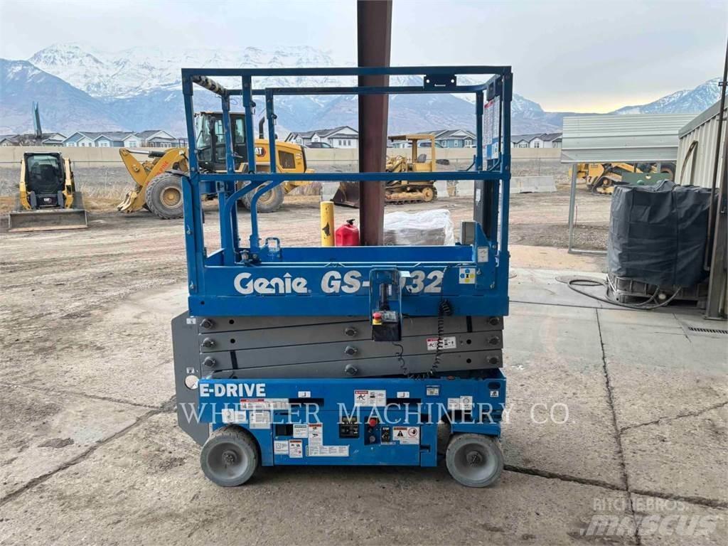 Genie GS1932 Žirkliniai keltuvai