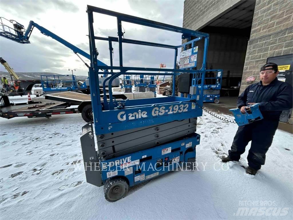Genie GS1932 Žirkliniai keltuvai