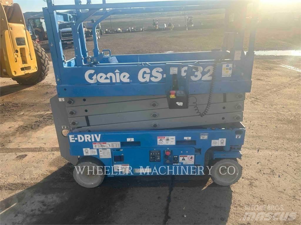 Genie GS1932 Žirkliniai keltuvai