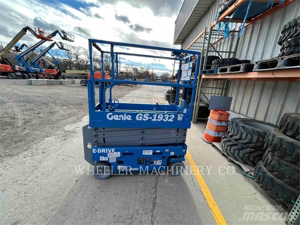 Genie GS1932 Žirkliniai keltuvai